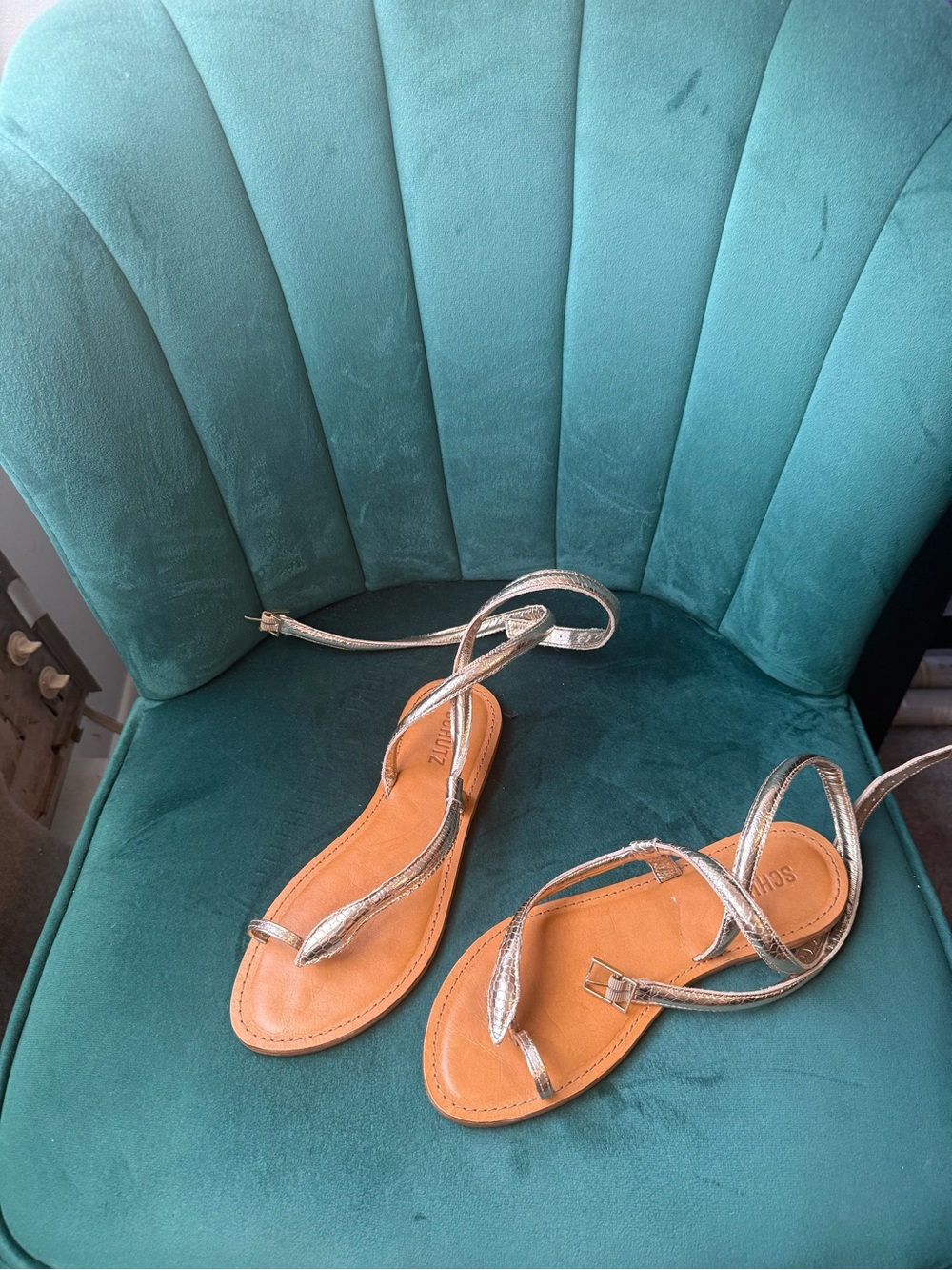 SCHUTZ Metallic Gold Strappy Toe-Loop Sandals